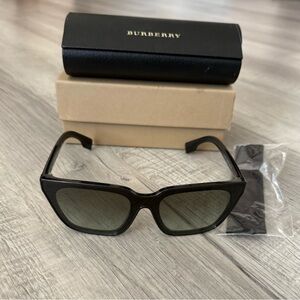 Burberry Black Eyewear with Case